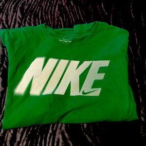 Nike long sleeve t-shirt